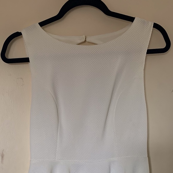 Pretty White Open Back Dress - Picture 2 of 8